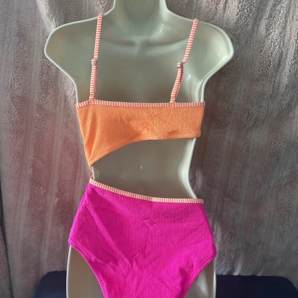 Cupshe Orange and Pink One Piece Swimsuit - Picture 2 of 2